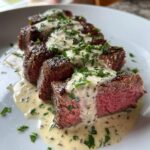 Tender Steak with Creamy Garlic Sauce