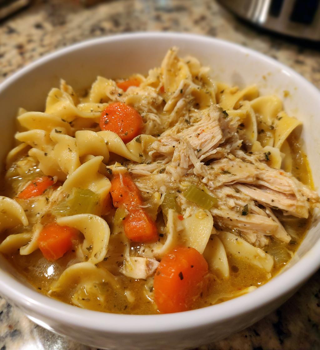 crockpot chicken and noodles