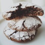 vegan chocolate crinkle cookies