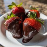 how to make chocolate covered strawberry