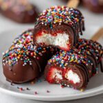 how to make chocolate covered strawberry popsicles